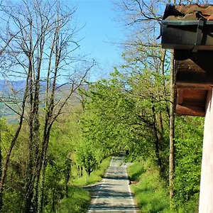 lovely-1-bed-studio-in-borgo-val-di-taro.emilia-romagnahotels.net/